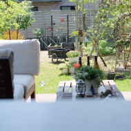 草花を愛でる家